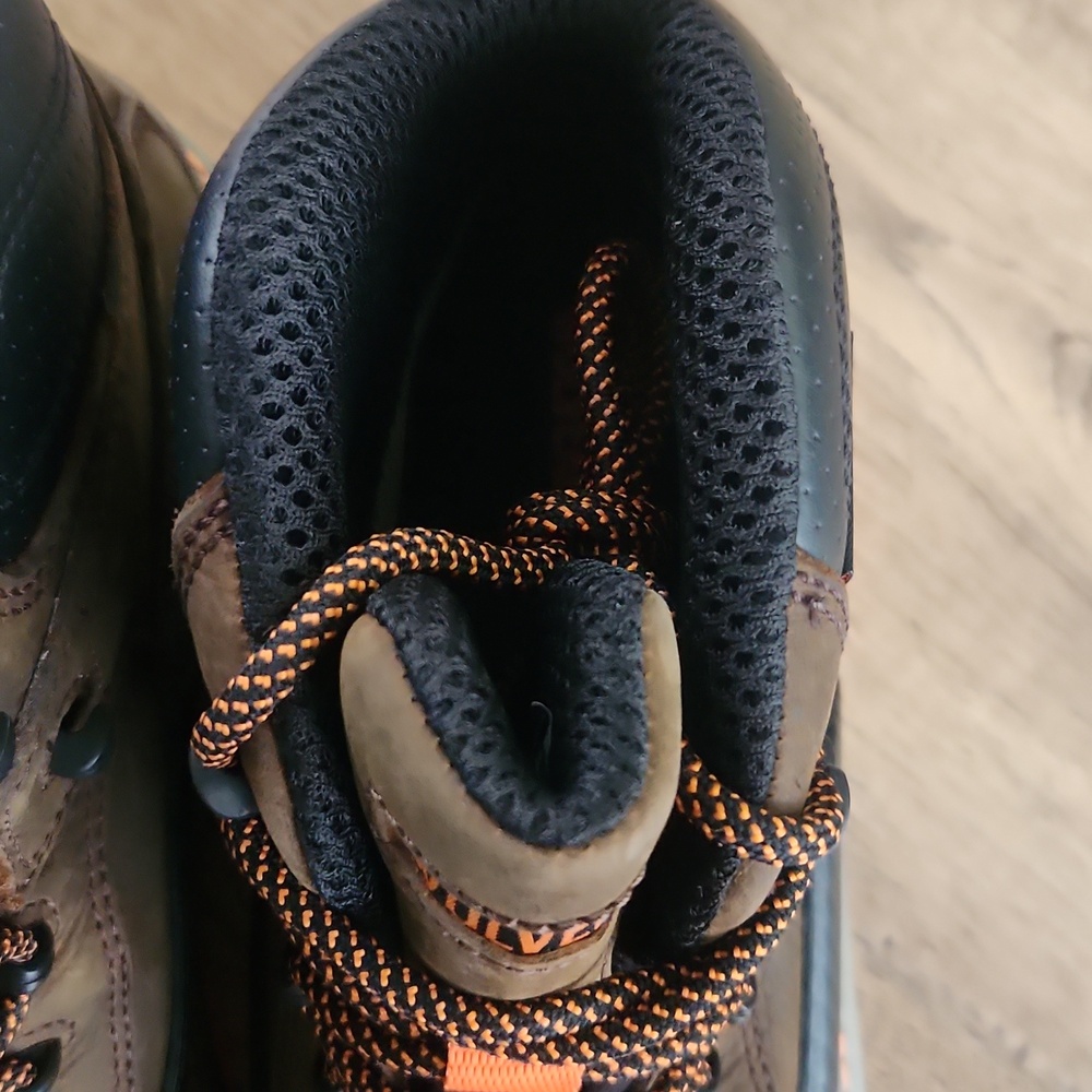Wolverine Overpass Mid CM Steel Toe Workboot - Picture 2 of 7